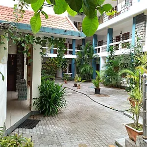 ** Hotel New India